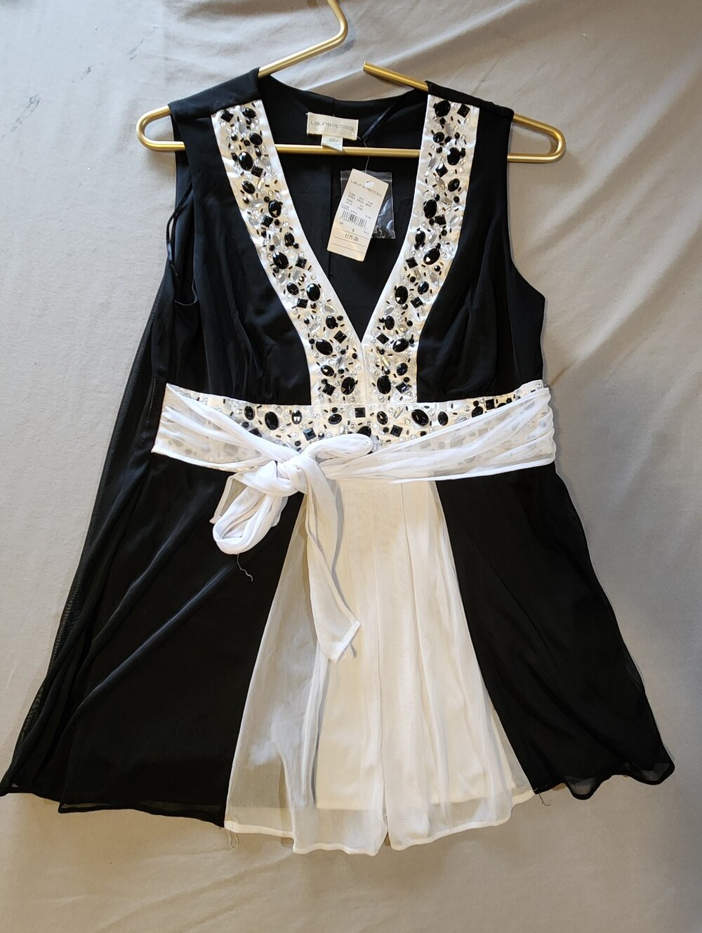 Embellished V-Neck Contrast Black & White Dress